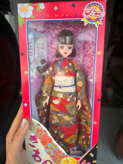 下单到收获18天左右，稍微有点漫长吧，可能卡了国庆节的节点，但是收到东西还是很满足的，包装很好很漂亮，也没有任何损坏。感谢挖煤姬，希望你能更快！