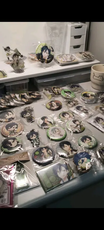 第一次单机切煤。在挖煤姬参与周边拍卖非常顺利！从竞拍、入库到国际物流都很顺畅，收到的周边品相完好，种类丰富，满足了我这个周边收藏爱好者的心愿，服务非常迅速，不用自己写面单太方便了，下次还会再来淘宝贝！