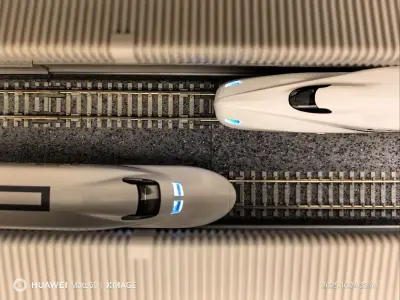 有个它的加入，跑车感受生动了。产品细节不错，做工很好，就是安装稍显繁琐，有些可以喷涂的地方用贴纸降低了质感。