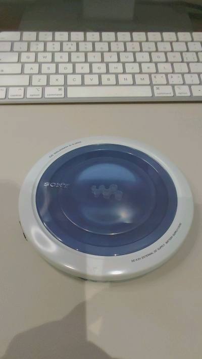 一个cd，一个md机器。这次试了小航空这种方式，效率也很高。这次两个机器成色都很好，非常满意。现在切起来完全停不下来。15和16单已经合单发货了。
