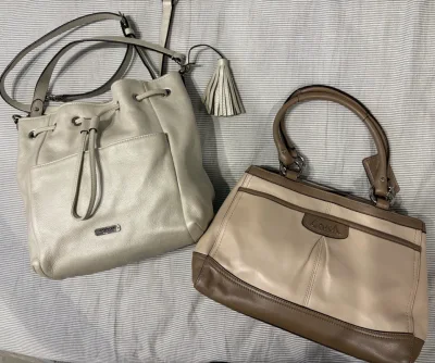 第一次在挖煤姬海淘下单，买了两个Coach包，收到真的太惊喜了！包包完全看不出是二手，成色超好，几乎全新，五金刮痕也很少。快递包装仔细、发货也快，打开那一刻真的有种捡到宝的感觉～这次体验太棒了，已经开始期待下一次“挖煤”啦！???
ps. 已经背了一段时间了，特别好...