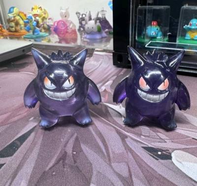 要说初代精灵人气最高的就是耿鬼!!因为耿鬼本身这只精灵很强，典型的进攻型精灵高攻低防，且闪光的mega进化极巨化进化都很帅，性格讨喜，那种喜欢恶作剧的心地善良，还是鬼系属性的神秘感buff加成。多少年了全世界人气屹立不倒。还会再继续买的?