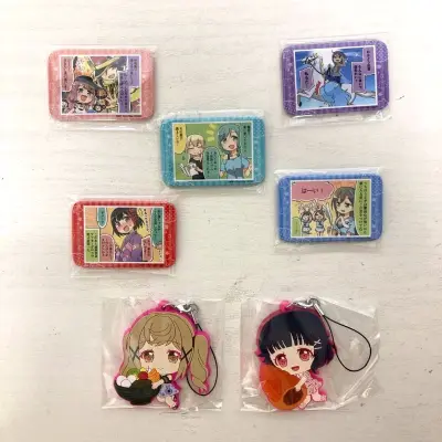 这个小set也是很好价了，几个吧唧也是比较少见的种类，走的拼团路线也还算快，总体来说还是一次比较不错的购物体验。