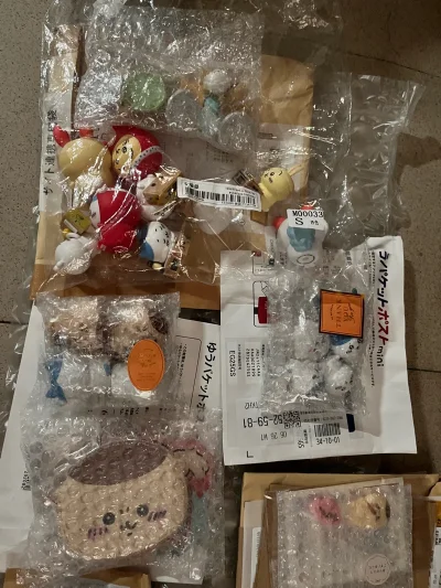 非常美妙的挖煤姬让我旋转。切煤速度非常快，整体体验下来，无论是付钱还是发货的操作都很简单，适合切煤新手，简单易操作好上手，体验感很好。砍价功能非常哇塞，怒赞，让我可以以更低的价格拿下心仪的谷子。付费拍照功能也非常妙，能让我早早直接看到娃。就是手续费很讨厌，希望多多发...