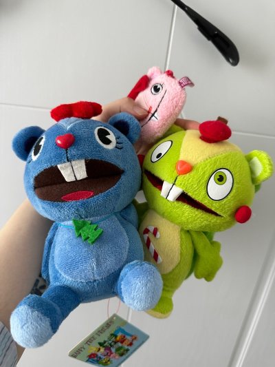 Petunia和家里的宝宝来个大合照，Petunia超级可爱呜呜呜，做得特别精致，手感也很扎实，造型可爱，感谢挖煤姬！！！