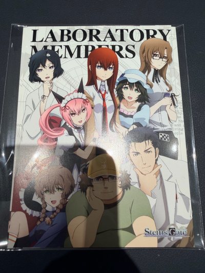 在挖煤姬上买到了全套蓝光特典卡！上面印着各位可爱的labmem们～最喜欢大家的大合照了！希望未来还能买到相关柄图的制品！:D