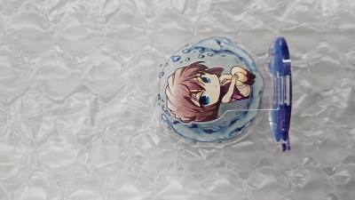 买到了很喜欢的立牌复数套组 很安心 不怕拆摆损坏了 和之前买的也凑成了对柄 美美的很安心 就是走的ems空运还赶上国庆拖了二十天才到手 早知道走竹蜻蜓了