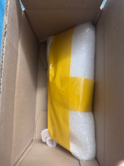 购买方式非常迅速算得上是秒下单，没有各种繁琐的操作，也提供了好几种物流选择，包装用心总体来说是一次非常愉快的海淘体验