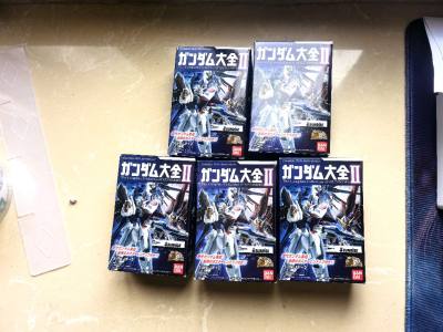 高达大全的盒蛋也算稀有物品了，虽然没有隐藏很可惜，但是能好价拿下就是套收控的福音。
虽然是散货hg盒蛋，但是收集+整理，那也是很舒畅的，哈哈，慢慢集齐中。
