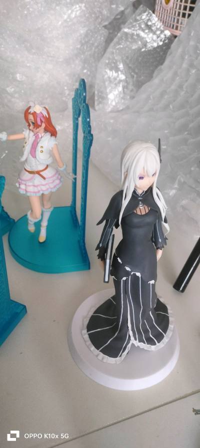 收到货了，打包都很好，泡泡袋给的很足，手办没有明显不对劲，摆起来都很好看哦，对比一下和商品图一模一样，刚刚好