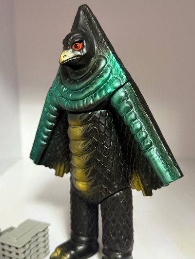 这款公牛社的因贝拉是很久以前就一直想要的一款，但因为价格以及稀有程度很难入手，这次终于在这名卖家那里发现了这款因贝拉，卖家桑发货及时，价格实惠，后悔没有早点遇到，十分感激?