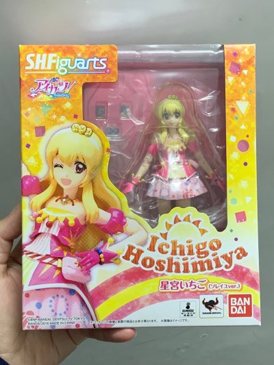 这次切了圆香的娃娃和莓的手办 还好东西都完好无损！包装很到位！物流也很快哦！特别萌的圆香宝宝！还有一些小挂件