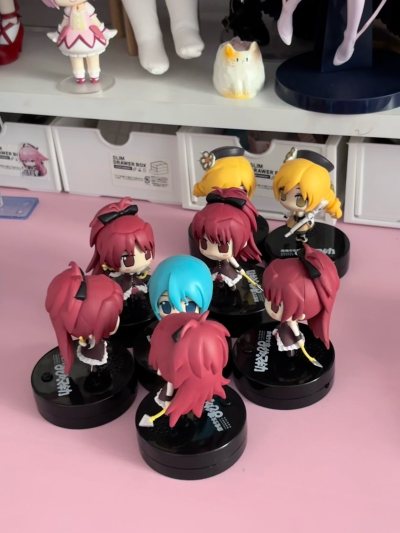 体验感很好，包裹很严实，还包了泡沫纸，东西完全都没有损伤，因为这单里面有书所以走了小航空，送货审核大概是三四天，东西也很好，选择挖煤姬页面简洁方便，适合新人用，第一次切很开心