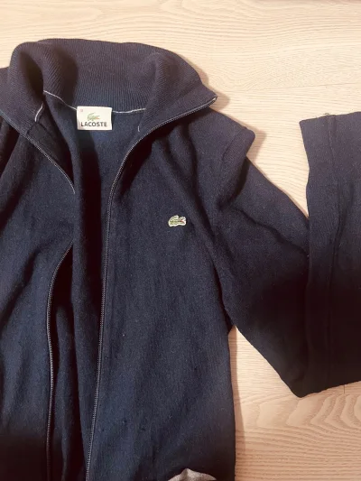 这次是在挖煤姬购物的衣服，一款很好用的切煤软件，挖煤姬活动多和优惠券都很多，国际路线选择多，有竹蜻蜓，ems，海运等等。这次是第一次使用，体验感非常不错！买的小鳄鱼，东西安全完整到手了，收到香香的，且包装的也很不错，和卖家介绍的没什么区别。很好用，以后会继续使用挖煤...