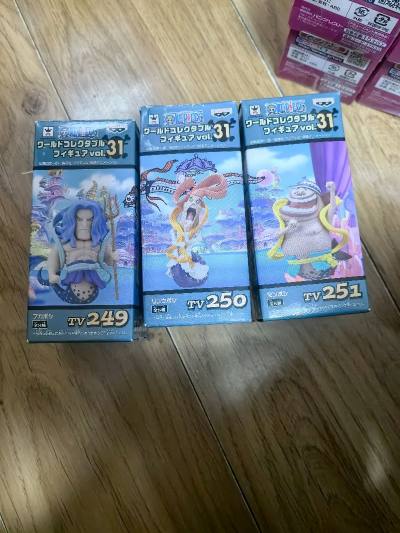 淘了一些无盒的tv老货wcf，福克斯海贼团的，九蛇海贼团的还有一些其他的东西，都是非常不错的打包给力了