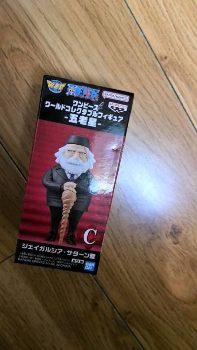 买了一些wcd散套，有新的有老tv的总之这次的盒子都比较新，非常满意，还有一些其他的德岛的弗兰奇还有塞尼奥尔