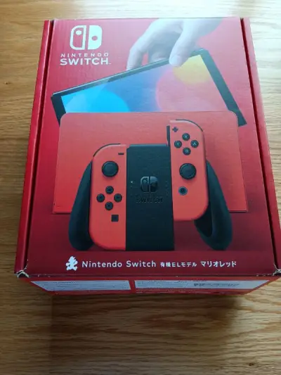 这次通过挖煤姬购买了一台马里奥限定版红色switch oled游戏机。物品到手后看下来，机器使用没有任何问题，基本没有划痕。手柄全新仅测试的，没有使用的痕迹。底座成色也很好。我很满意。