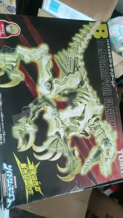 哈哈 买了很多 每次都是一大堆 一大箱到后 物流不错很快 安全便捷 组装简单 造型不错 很喜欢 一只只