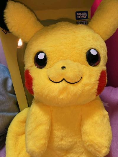 第一次用挖煤姬，体验感特别好！！
本来是一次偶然看到这个皮卡丘，直接爱上，本来想试试的结果一搜真的有！果断下单。用的竹蜻蜓max，没想到从下单到收获一共20天就送到了，比我想象中快多了。而且包装的很完整，到货状态非常好！！
哇塞打开之后真是太喜欢了，皮卡丘特别软特别...