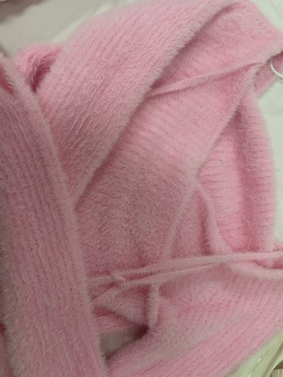 #挖煤姬日淘#绝绝子！日淘界的“挖宝王者”APP必须锁死！
韩日系尖货随便挑——不管是中古包、vintage服饰，还是各种小众毛衣，款款都戳中审美心巴！就像我刚入的这件粉色仿水貂绒毛衣，软糯蓬松的质感拿到手就惊了，和商品描述一毛一样，完全没有落差感！

APP内置中...