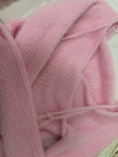 #挖煤姬日淘#绝绝子！日淘界的“挖宝王者”APP必须锁死！
韩日系尖货随便挑——不管是中古包、vintage服饰，还是各种小众毛衣，款款都戳中审美心巴！就像我刚入的这件粉色仿水貂绒毛衣，软糯蓬松的质感拿到手就惊了，和商品描述一毛一样，完全没有落差感！

APP内置中...