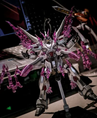 海淘捡漏的robot魂幽灵高达，用了挖煤姬软件的折扣，最近终于拿到了。整体素质尚可，效果不错。

包装是挖煤姬的纸箱加内部大泡膜，彩盒再包一层小气泡膜，东西安全到达。