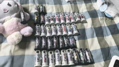 奥特曼声光玩具太绝了！按下按钮就有经典台词和炫酷光效，音效超还原，孩子举着喊“变身”超投入，材质抗摔，买得值！