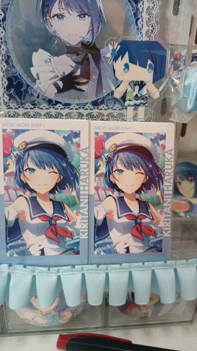 超级推荐来挖煤姬切煤！！！界面很流畅，而且还是秒切，物流也特别快一周左右就到手了，包裹有超级多泡泡纸很安心，总而言之是一个很好的代切平台