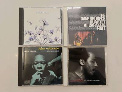 这一单有CD有黑胶，CD有三张少见版本，可惜多少有些瑕疵，好在价格不高，还有两张纸盒装金碟，柯川这张日首品相倒是很好，物超所值。黑胶整体品相都不错，运输也没有磕碰，明天试听再说。