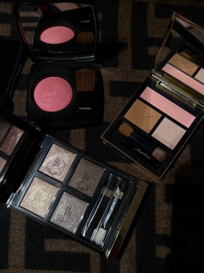 时隔许久又挖了一波。自从面单系统填报运费增加以后就很久没挖煤了，但是很多绝版只能海淘，虽然到手成本增加了许多，还是忍不住浅挖了一下，意料之中的很满意。包装一如既往的好，而且盘子到手也都很好看，樱花妹的包装可可爱爱又简单。以后有很喜欢的还会继续挖，希望国际运费能有优惠...