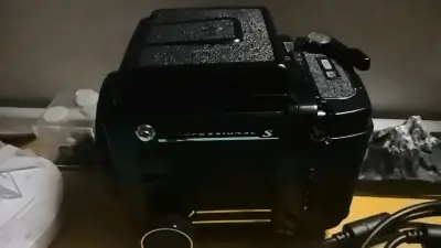 包装非常好，快递运输速度快，品相和描述一致，对焦屏甚至是裂像/微棱/毛玻璃三合一的
客服回复及时，沟通愉快，非常推荐使用日淘购物，好评！