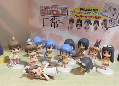 终于收到超级梦情了ww，日拍超好价拍到的全新未拆。。。好可爱好喜欢啊啊啊！！代拍出价很及时，运费也便宜，继续支持姬姬！！