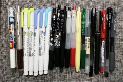 上年开始挖煤的一些感觉吧
新手挖煤一年体验感
1.挖煤姬是最早用的
优点：界面简单，发免手续费的券和一些优惠券，竹蜻蜓很方便，也可以参加煤炉拍卖等，有普通还价和预付款还价，每日签到有积分（可以抵扣运费）像我这种手残党用起来也非常的方便