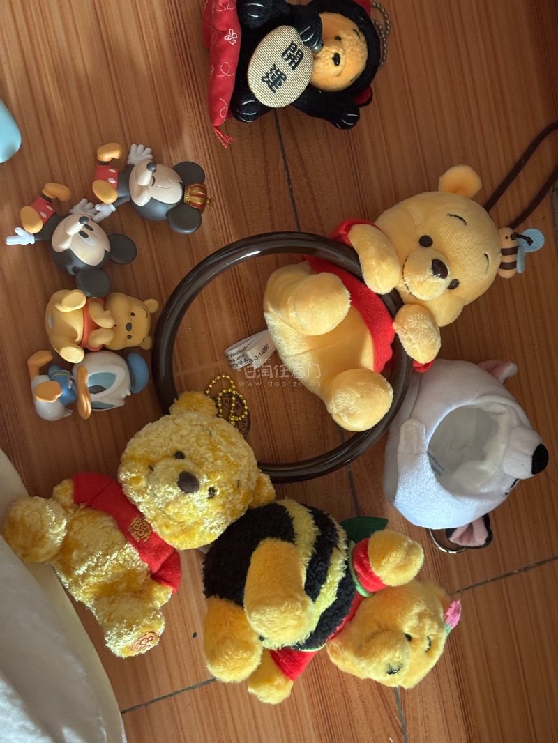 挖煤姬可以使用中文进行搜索，但一定要记得打开中日文切换的按钮噢！想要找到自己想要的玩具，除了挖煤姬会让我们更方便以外，我们还需要尽可能了解玩具的详细信息，那么搜索出来的东西将会更精准！
商品到货后记得合并订单发货噢，这样更便捷运费也更划算！订单审核很快的！这样宝贝就...