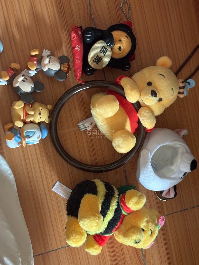 挖煤姬可以使用中文进行搜索，但一定要记得打开中日文切换的按钮噢！想要找到自己想要的玩具，除了挖煤姬会让我们更方便以外，我们还需要尽可能了解玩具的详细信息，那么搜索出来的东西将会更精准！
商品到货后记得合并订单发货噢，这样更便捷运费也更划算！订单审核很快的！这样宝贝就...