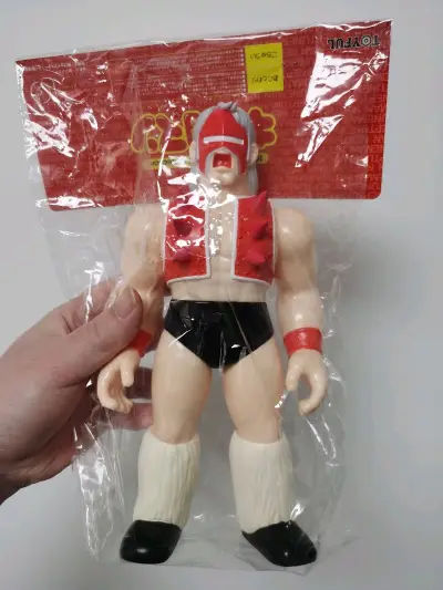 五星筋肉人第二款，也是地狱传教士组合剩下一位终于到手。之前收了大武道，这次买了Neptuneman海神人，两个人终于可以出双入对了。之所以收这个颜色是因为连载时漫画彩页的海王星人就是这个配色，后面出单行本封面也用了这张图与绿色的大武道完美搭配，另外海王星还有WF限定...