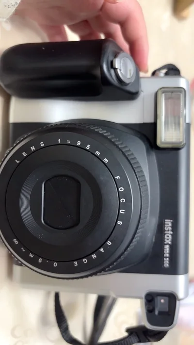 一直想入手一台富士wide300相机，但国内价格被炒得太高了！偶然被小红书姐妹种草了「挖煤姬」这个日淘中古平台，说是像挖煤一样能淘到宝贝，价格还美丽，瞬间心动！在平台逛了好久，终于锁定了这台。虽然是二手，下单时心里还是有点打鼓的，毕竟跨国购物，怕运输、怕被税、更怕货...