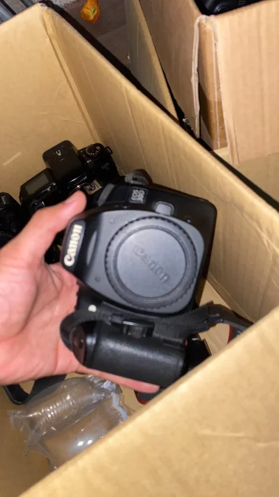 超推荐挖煤姬日淘相机！作为海淘小白，平台翻译功能超实用，沟通操作零障碍。相机成色远超预期，机身无明显划痕，镜头通透无霉，功能全正常。包装严实抗磕碰，合单发货省运费，物流可追踪，客服响应及时，靠谱又省心，已推荐给朋友！