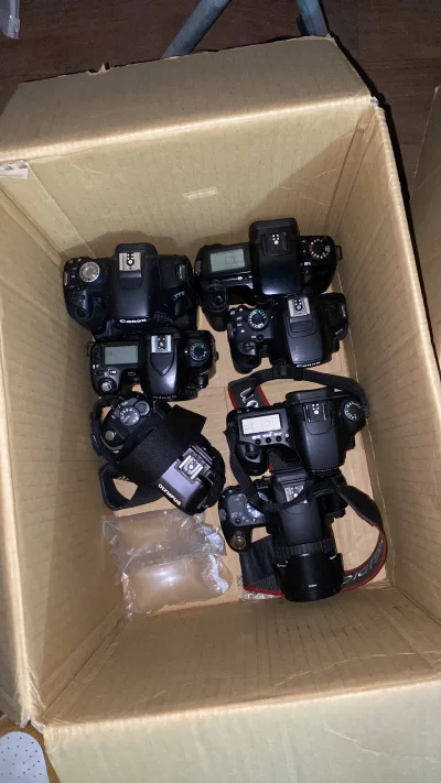 挖煤姬日淘相机体验拉满！商品描述真实无虚，相机实拍与实物一致，机身成色很新，镜头干净无霉斑，各项功能运转流畅。包装扎实防摔，合单物流高效还省运费，全程可追踪。平台操作简单、客服贴心，海淘无忧，后续淘中古相机还选这儿！