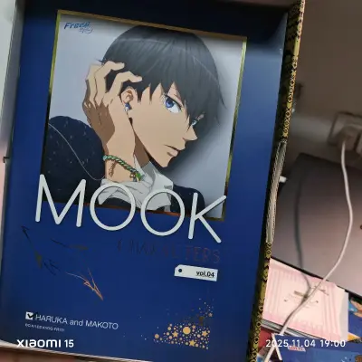 这次物流超级快！
吃到了非常好价的Mook！
还有两个CD到了，非常非常非常的美丽
Mook简直美死了，豹豹猫猫我出生了……