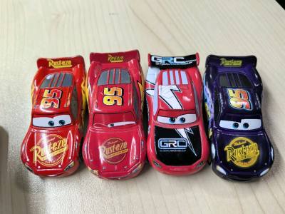 其实还是蛮快的，就是app物流更新有点慢，成品也是很好看，cd没破碎，第一次买填写的地址出了点问题，不过好在包裹没被退回