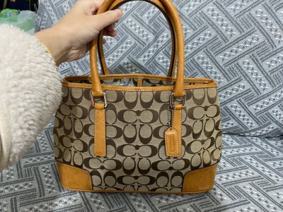 百元轻奢挖宝记｜挖煤姬淘到的中古Coach，让我懂了什么叫「时光美学」！