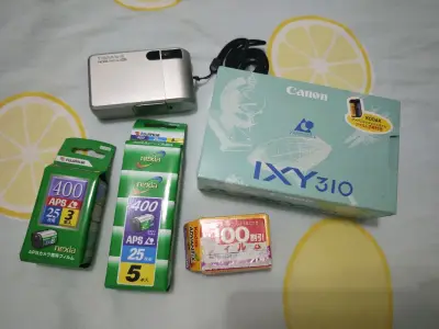        两台aps胶卷相机成色超级好，胶卷是过期卷，也是自己可以接受的。这次的体验很好，物流选择的是ems，速度超快，海关检验遇到了国庆中秋放假，等的好紧张。拿到手半个多月了，每每欣赏还是好喜欢。
      下次还继续海淘！！!