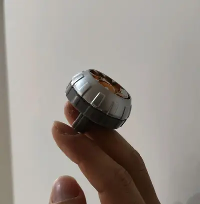 积分够了安排一次海运件，实惠。就是运输时间久一点，一个月的时间要有的。包裹是个大箱子，同类数量多，辛苦挖煤姬仓库安排合单审核了，感谢感谢。