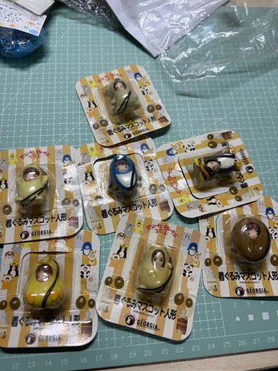 这些都是日本的一些地域限定的女孩和加藤老头，十分抽象可爱，海淘很多次啦，还得是挖煤姬嘎嘎好使，体验感很好.