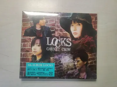 在煤炉、骏河屋分别买到了这三张我大乌鸦团的cd，每一张设计都好精美啊！依然选择竹蜻蜓运输，到货很快！