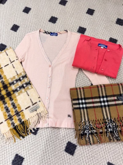 自从知道这个海淘软件后，一发不可收拾，每天都要刷一下，很多商品价格很优惠、成色很好，认真挑选的话能淘到很多好东西，短短两个多月我已经买了十几件商品了。真的很爱这种捡漏的感觉～