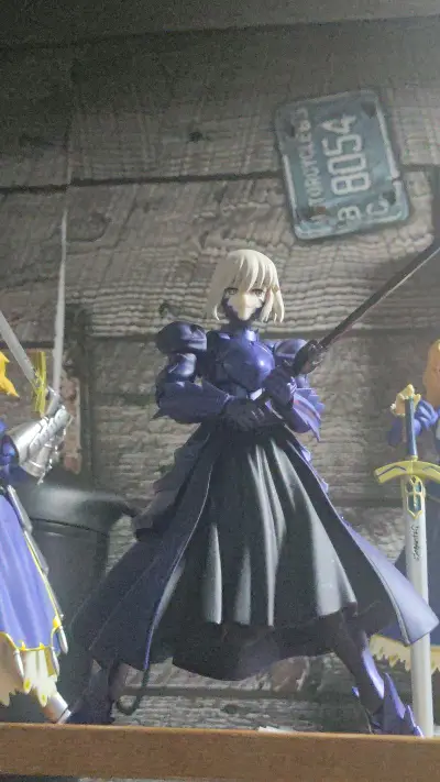 经历十多天运输终于到了，黑呆挑逗的神情真是嘎嘎帅。这个价格加上运费来说还算可以，把玩次数不多，不过手肘的刺真是扎手哇，安装时候好痛苦?