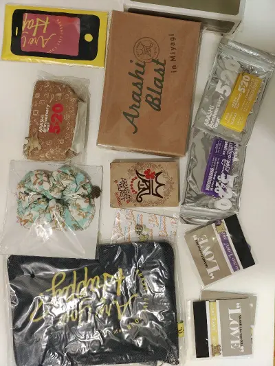 挖煤姬11月开箱分享来啦，这次切的东西，很多是我的心愿清单上的，有包包特别适合平时出门带，还有扑克牌，日常玩游戏也可以用，发圈也很好看，很实用，非常喜欢一些实用的周边！挖煤姬里面的站点很多，页面也很简洁，平时优惠券也给的蛮多，基本都不需要手续费，平时还有折扣的券，切...