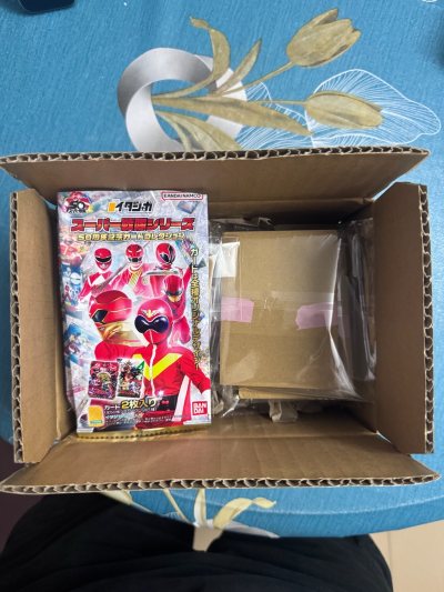 购买方式非常迅速算得上是秒下单，没有各种繁琐的操作，也提供了好几种物流选择，包装用心总体来说是一次非常愉快的海淘体验